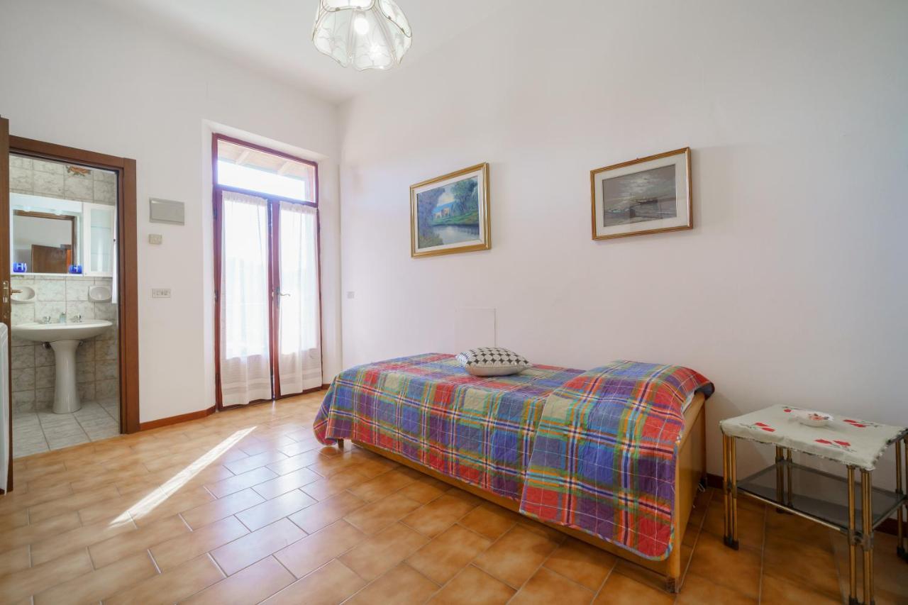 Trilocale Sara Apartman Portoferraio Kültér fotó
